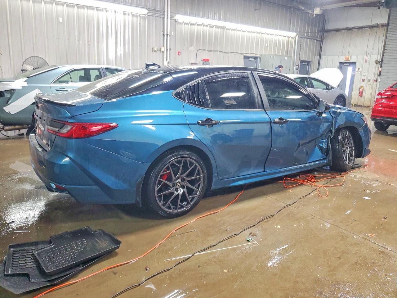 2025 TOYOTA CAMRY XSE photo 5