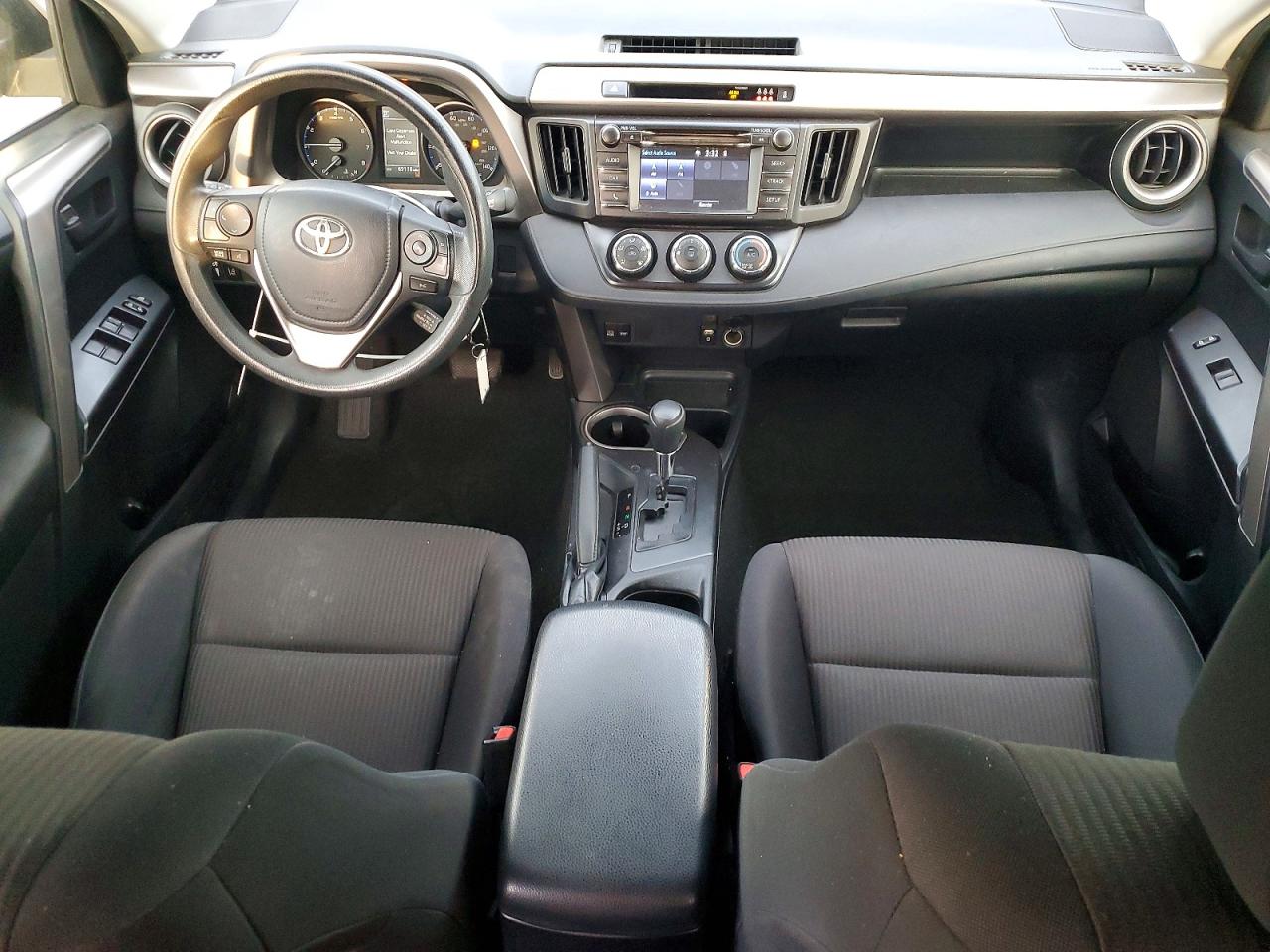 2018 TOYOTA RAV4 LE photo 15