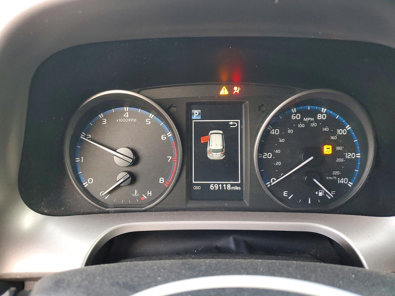 2018 TOYOTA RAV4 LE photo 17