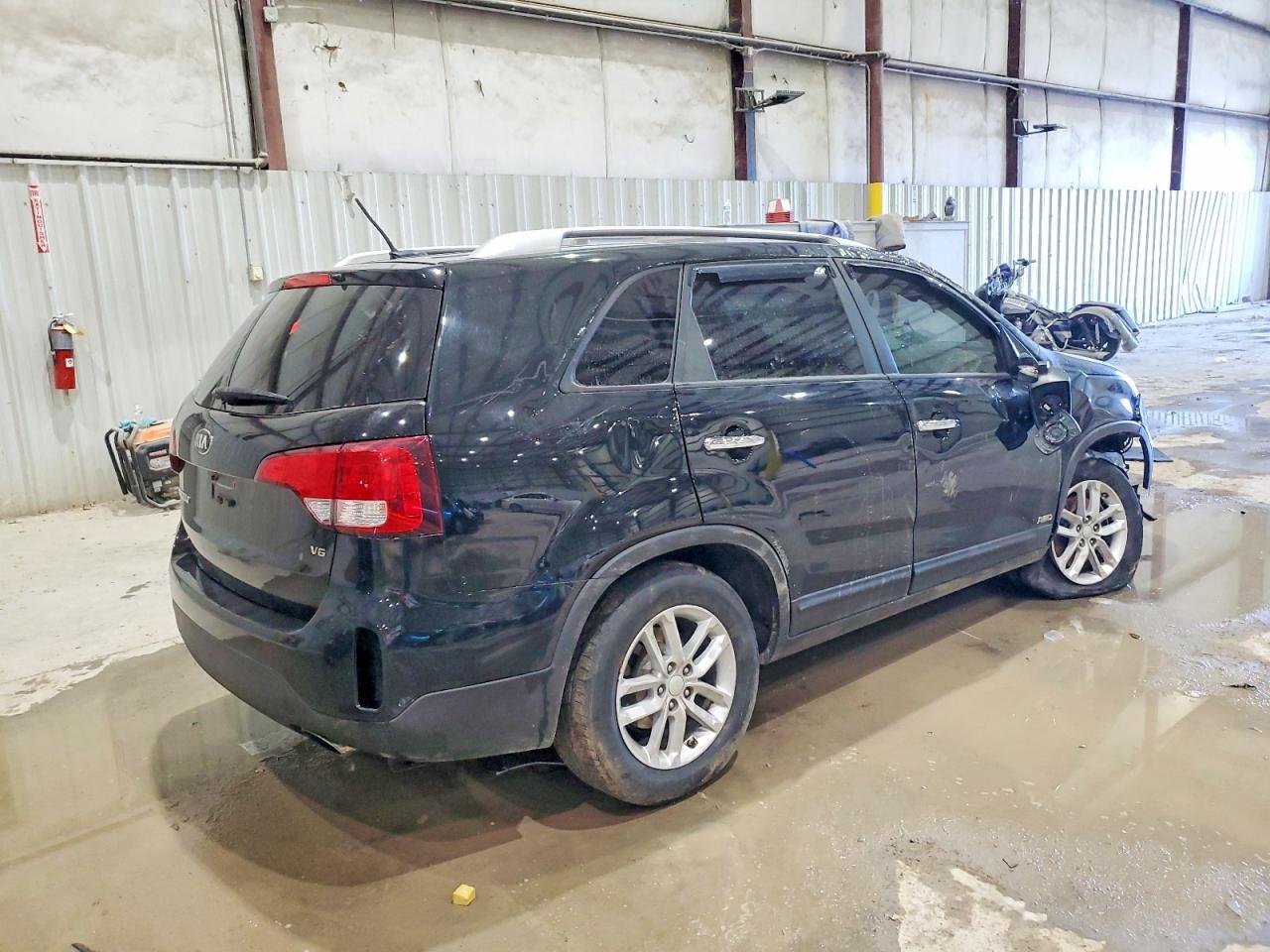 2015 KIA SORENTO LX photo 5