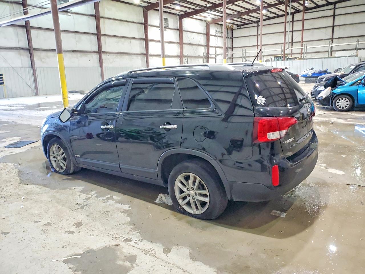 2015 KIA SORENTO LX photo 3