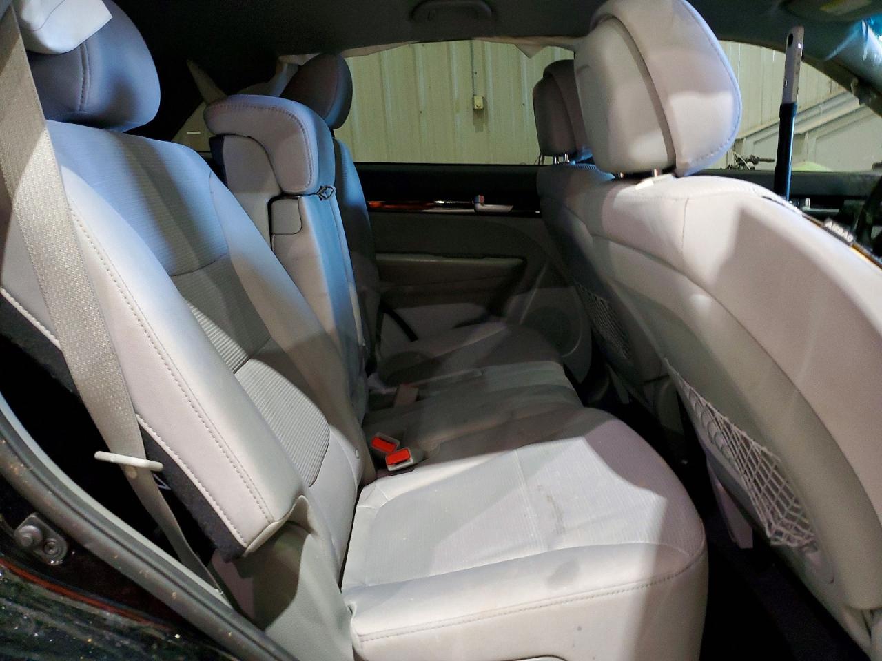 2015 KIA SORENTO LX photo 21