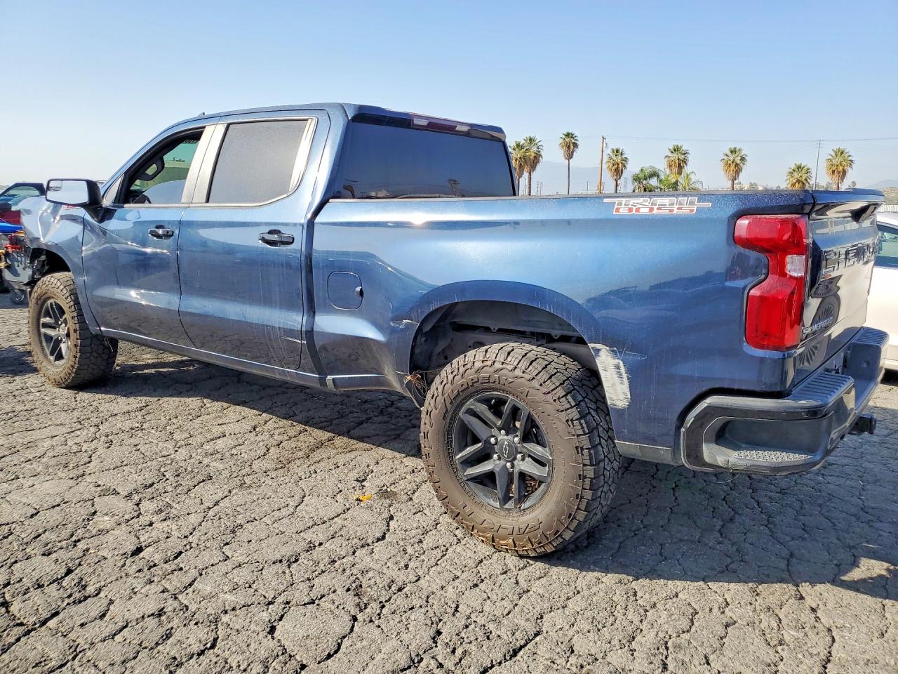 2020 CHEVROLET SILVERADO K1500 LT TRAIL BOSS photo 4