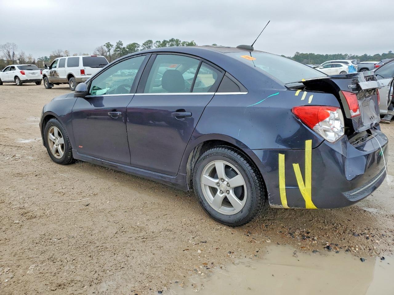 2016 CHEVROLET CRUZE LIMITED LT photo 2