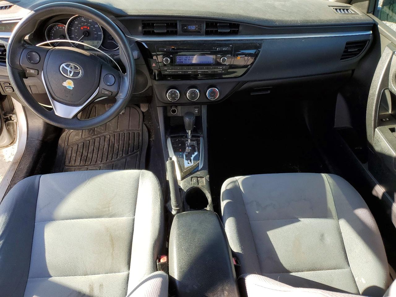 2014 TOYOTA COROLLA L photo 8