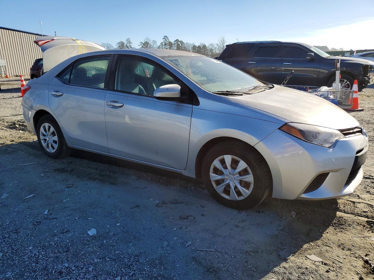 2014 TOYOTA COROLLA L photo 4