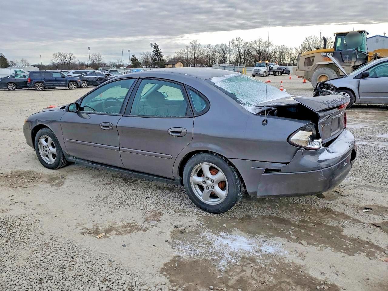 2003 FORD TAURUS SES photo 3