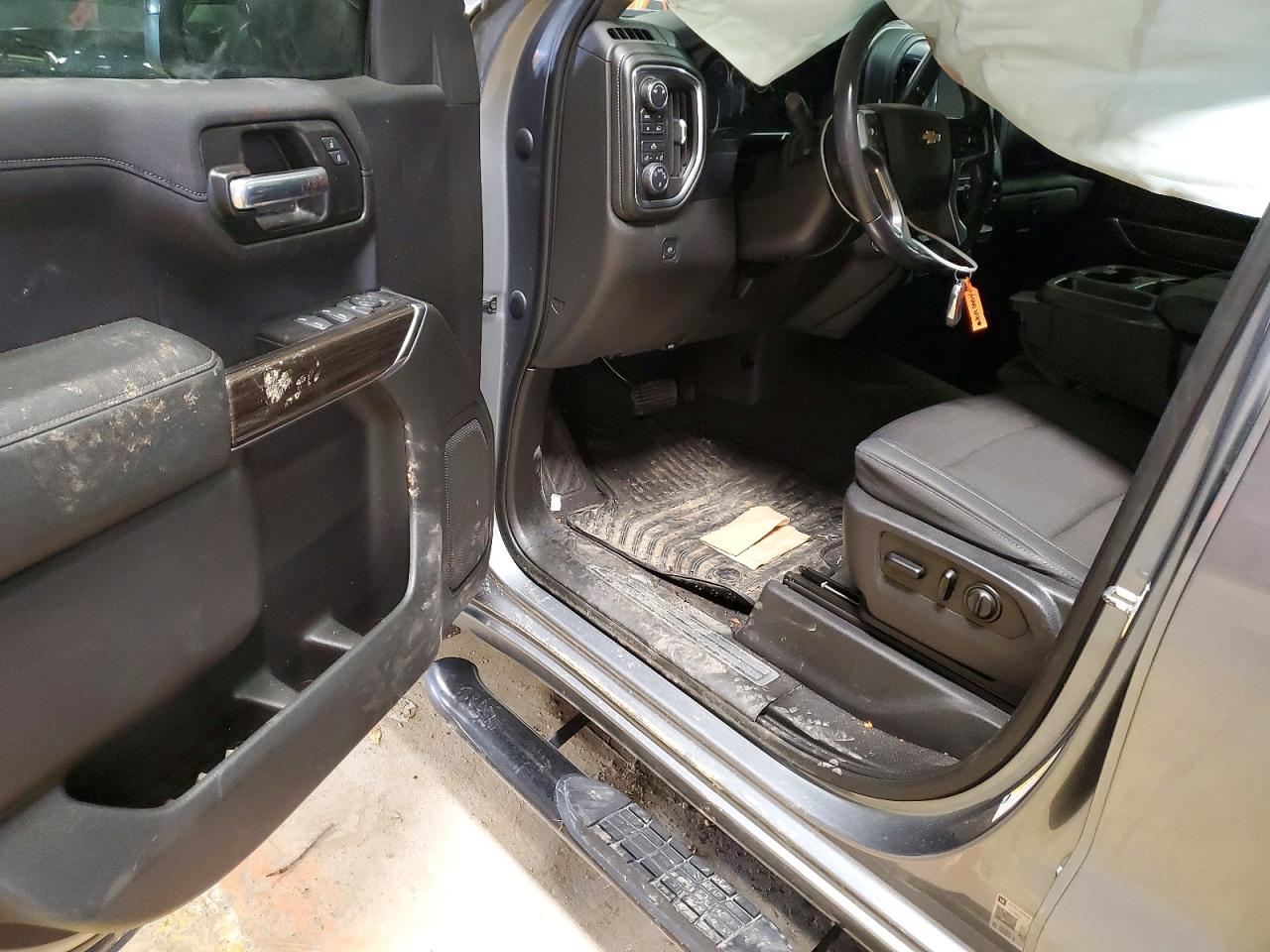 2019 CHEVROLET SILVERADO K1500 LT photo 15