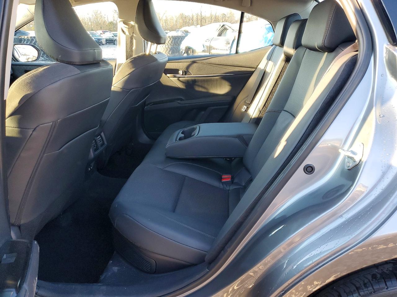 2026 TOYOTA CAMRY XLE photo 19