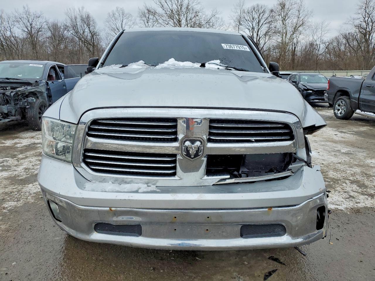 2014 RAM 1500 SLT photo 13