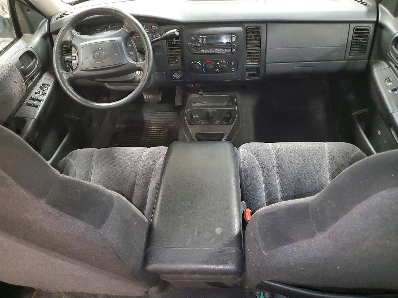 2004 DODGE DAKOTA QUAD SPORT photo 8