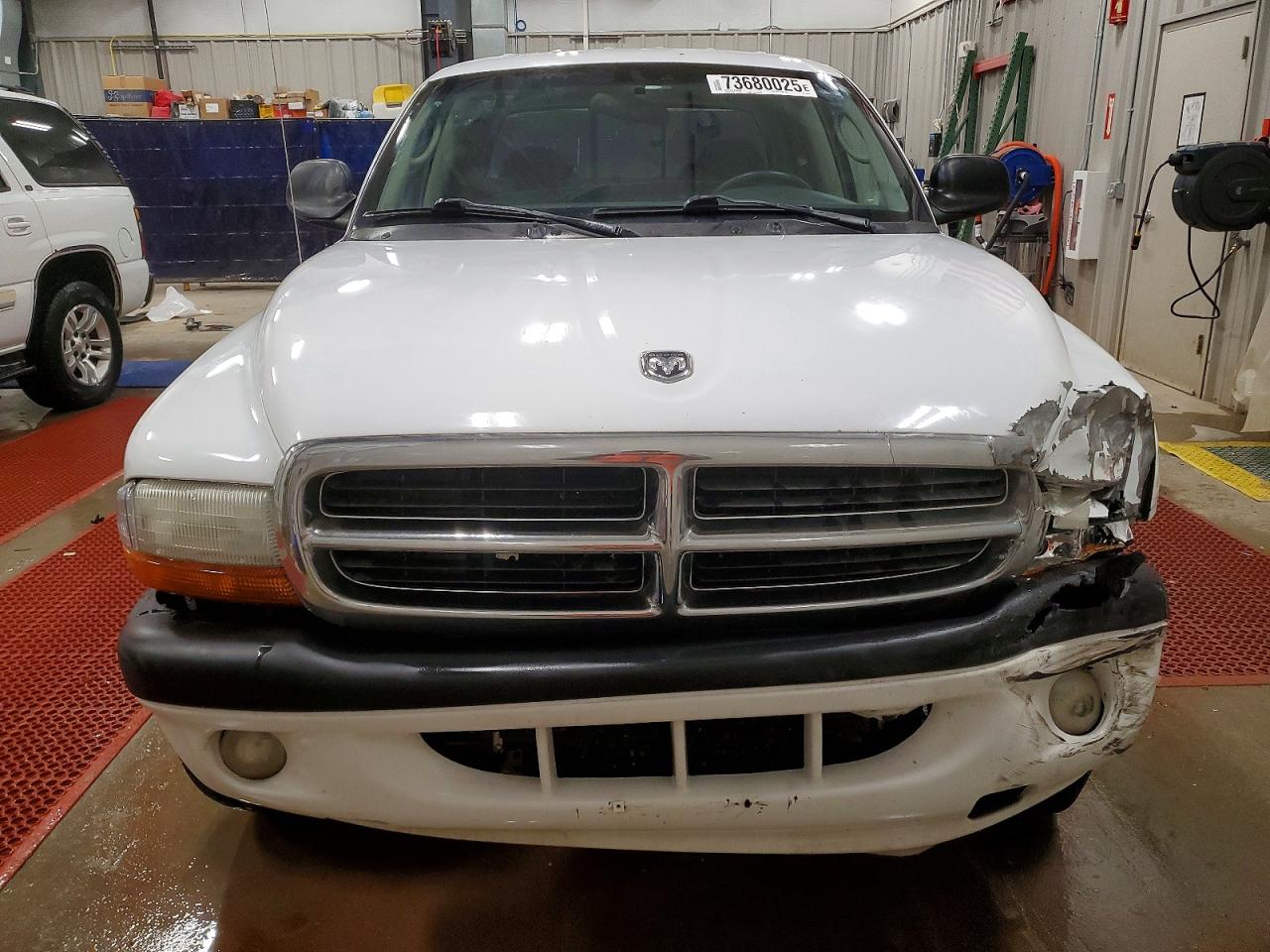 2004 DODGE DAKOTA QUAD SPORT photo 5