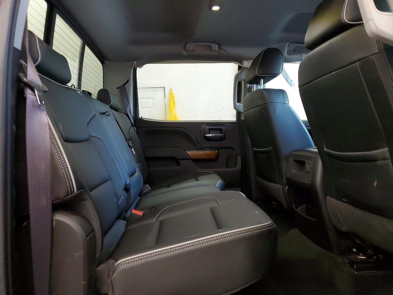 2017 CHEVROLET SILVERADO K2500 HIGH COUNTRY photo 10