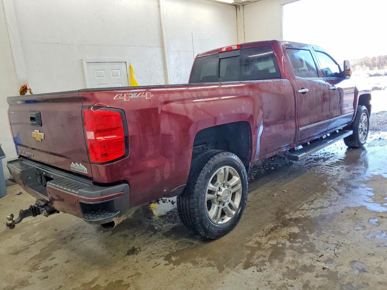2017 CHEVROLET SILVERADO K2500 HIGH COUNTRY photo 3