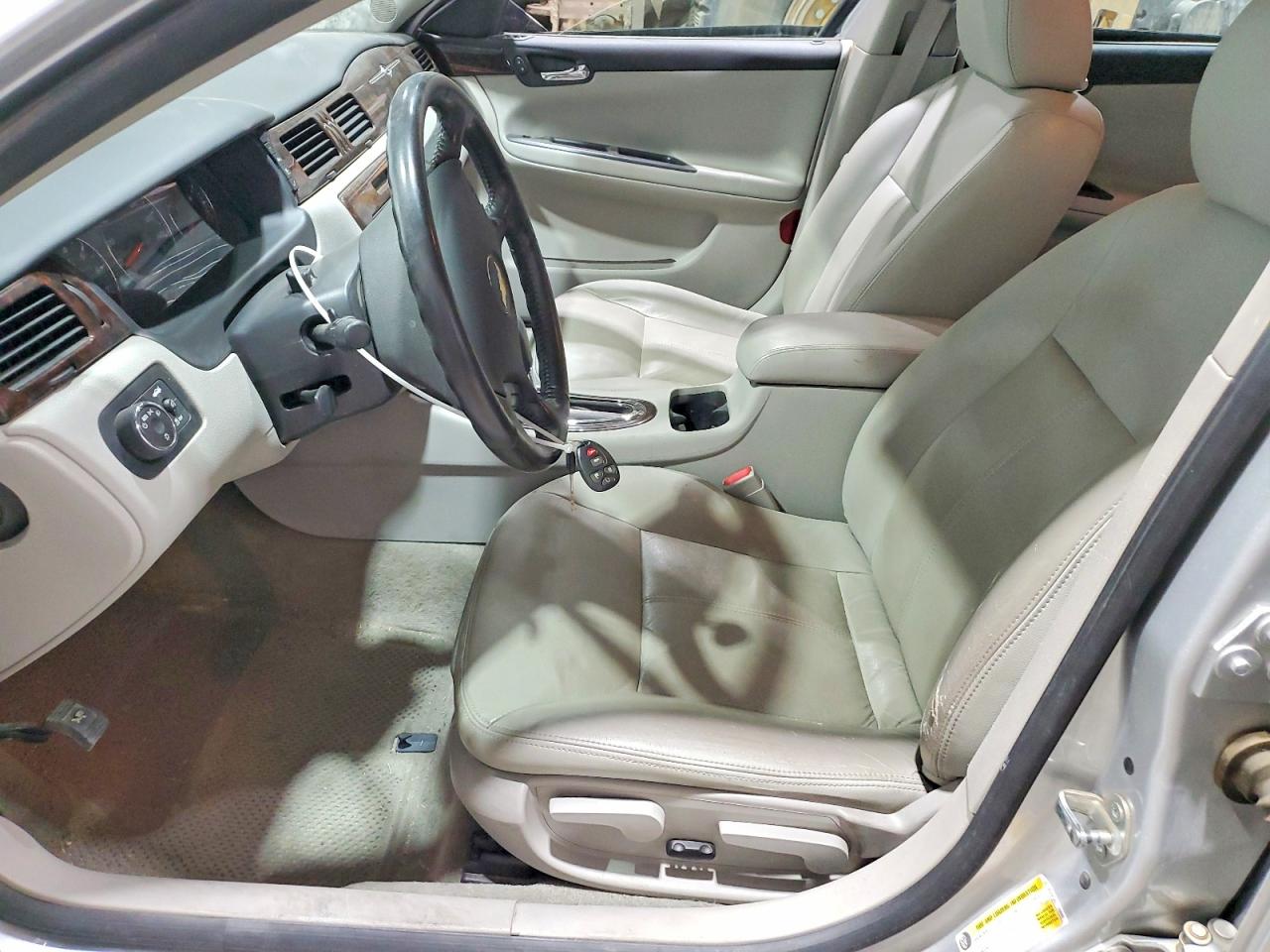 2012 CHEVROLET IMPALA LT photo 13