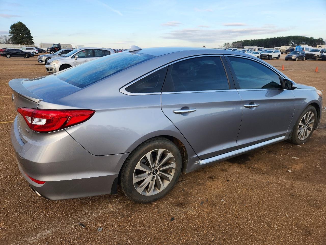 2015 HYUNDAI SONATA SPORT photo 3