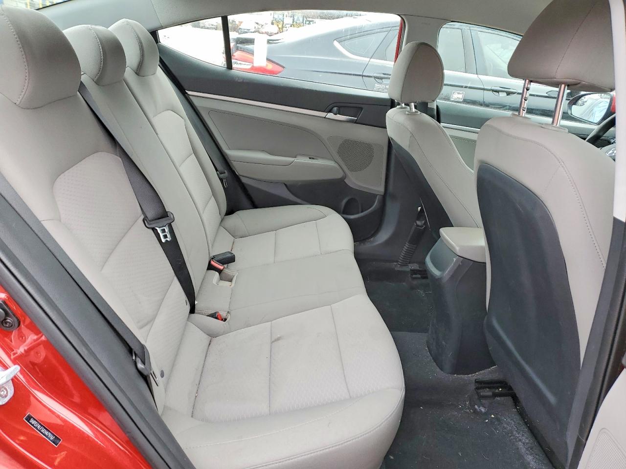 2019 HYUNDAI ELANTRA SE photo 10