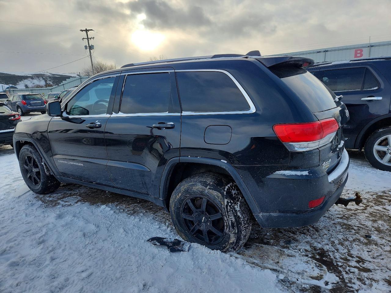 2015 JEEP GRAND CHEROKEE LAREDO photo 4