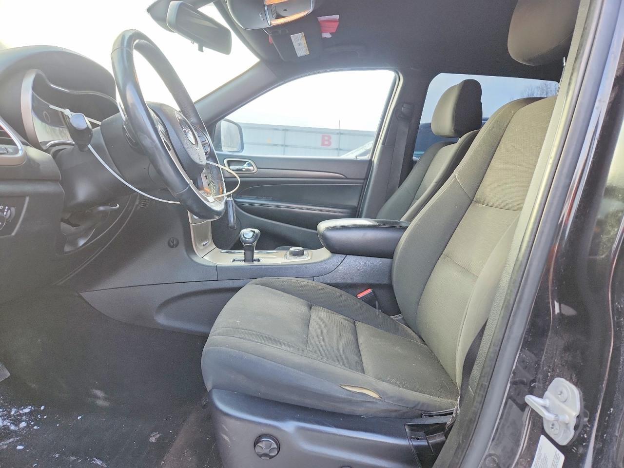 2015 JEEP GRAND CHEROKEE LAREDO photo 19