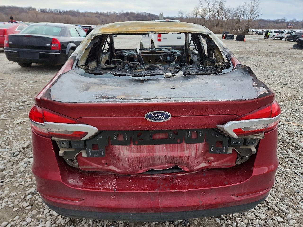2019 FORD FUSION SE photo 16