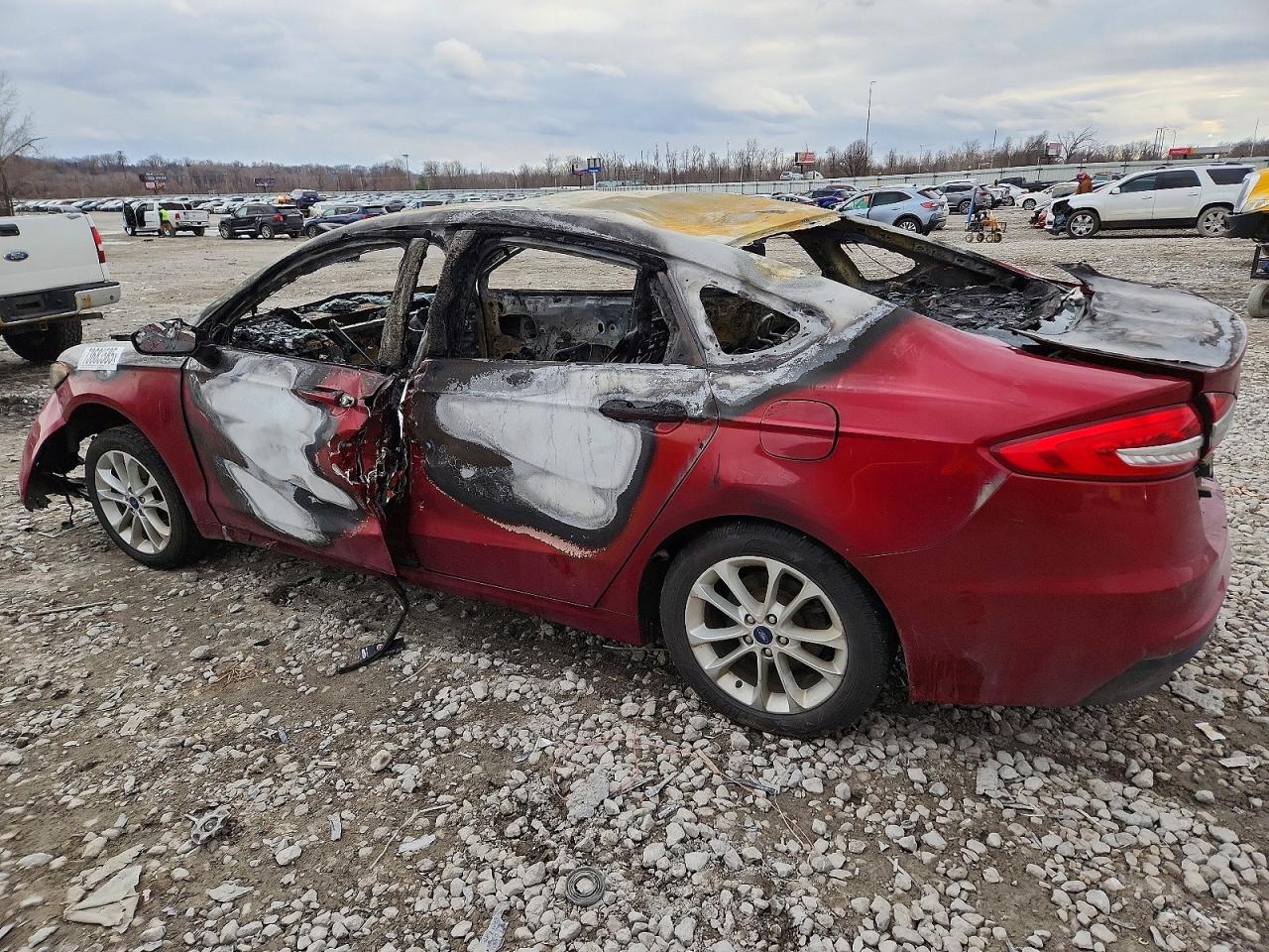 2019 FORD FUSION SE photo 4