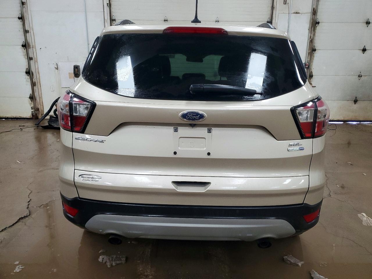 2018 FORD ESCAPE SEL photo 16
