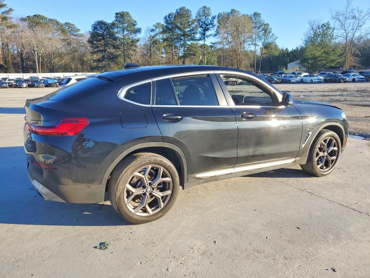 2024 BMW X4 XDRIVE30I photo 3