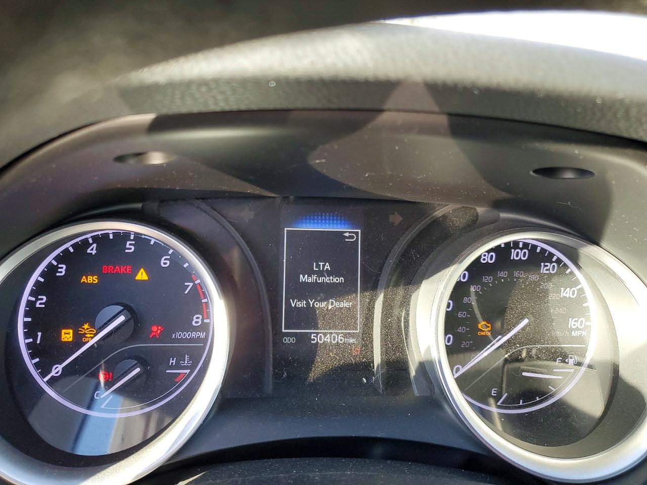 2021 TOYOTA CAMRY LE photo 17