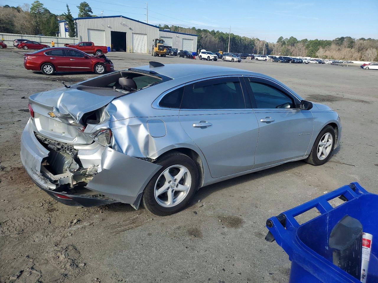 2018 CHEVROLET MALIBU LS photo 3