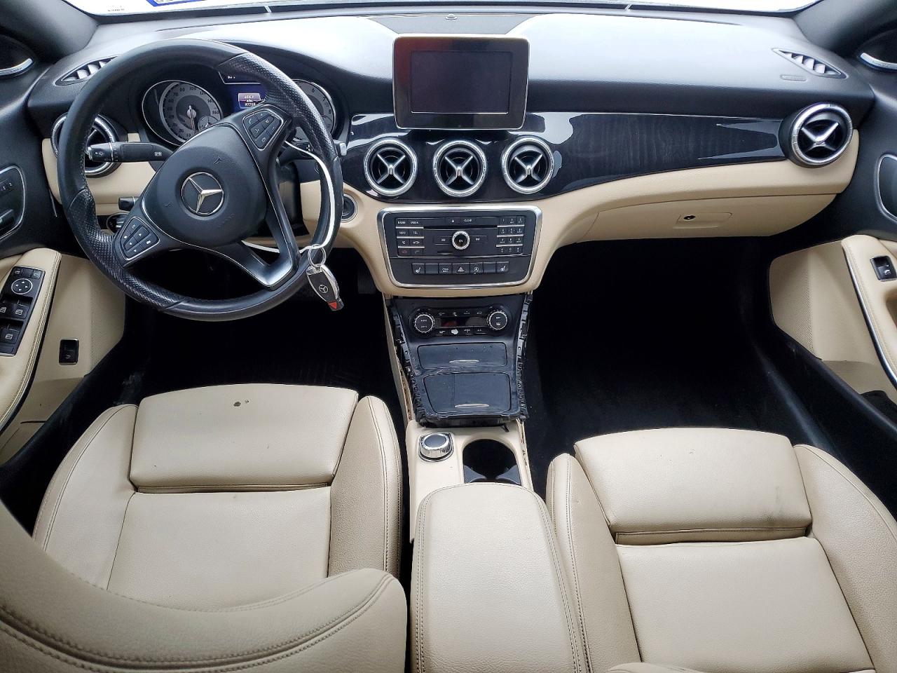 2016 MERCEDES-BENZ CLA 250 photo 22
