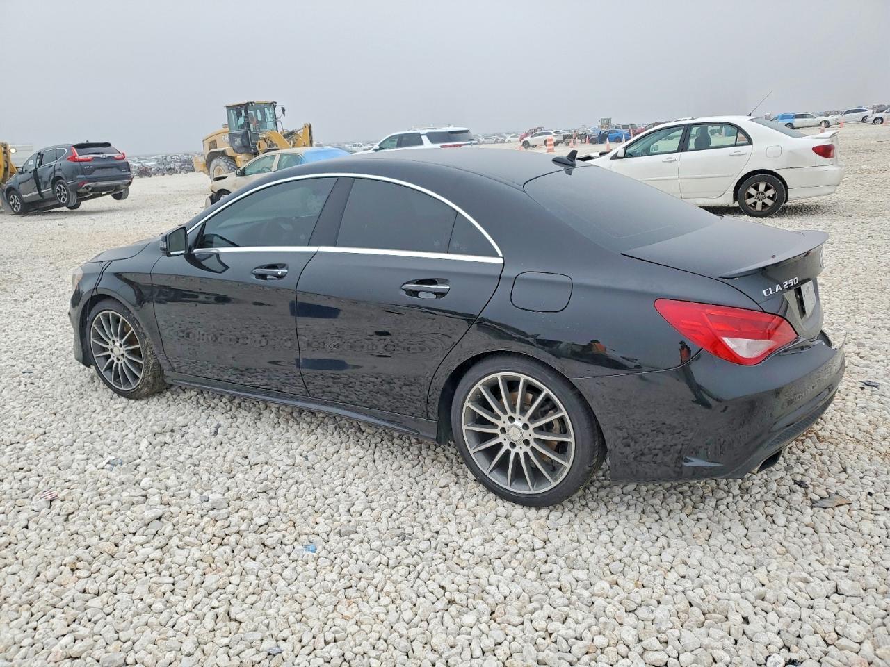 2016 MERCEDES-BENZ CLA 250 photo 4