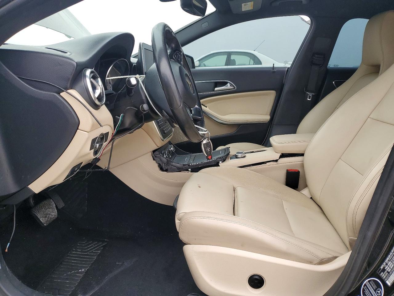 2016 MERCEDES-BENZ CLA 250 photo 19
