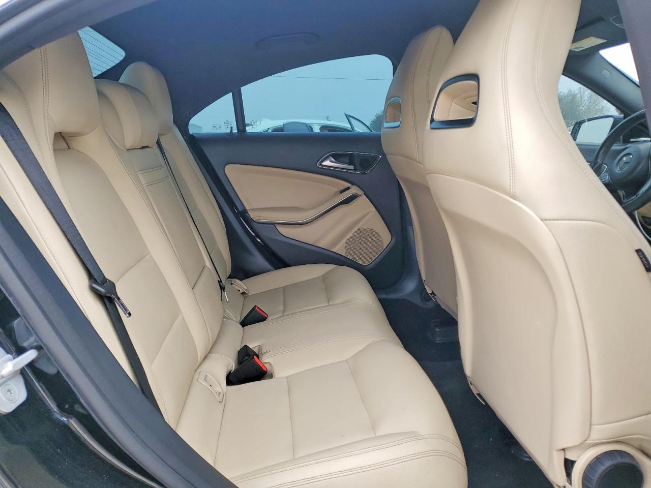 2016 MERCEDES-BENZ CLA 250 photo 28