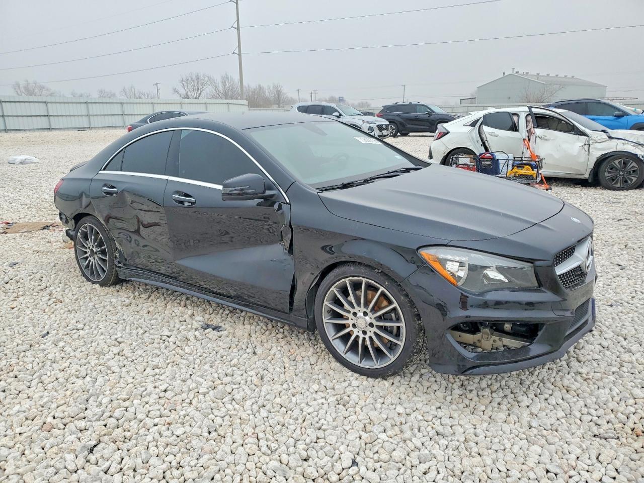 2016 MERCEDES-BENZ CLA 250 photo 10