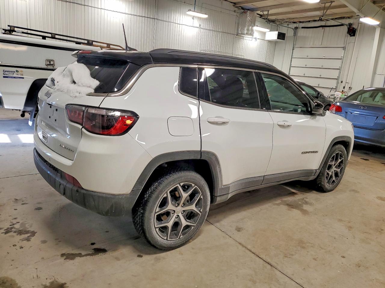 2024 JEEP COMPASS LIMITED photo 3