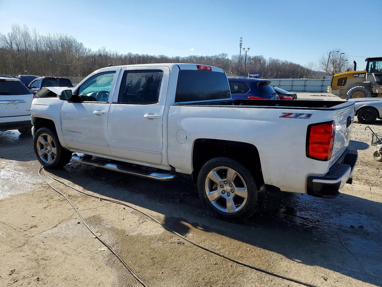 2017 CHEVROLET SILVERADO K1500 LT photo 3