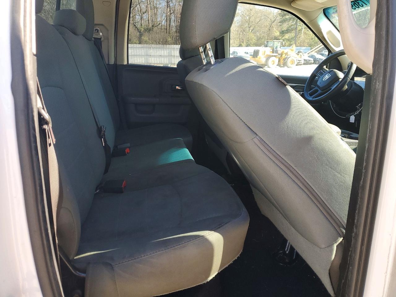 2016 RAM 1500 photo 19