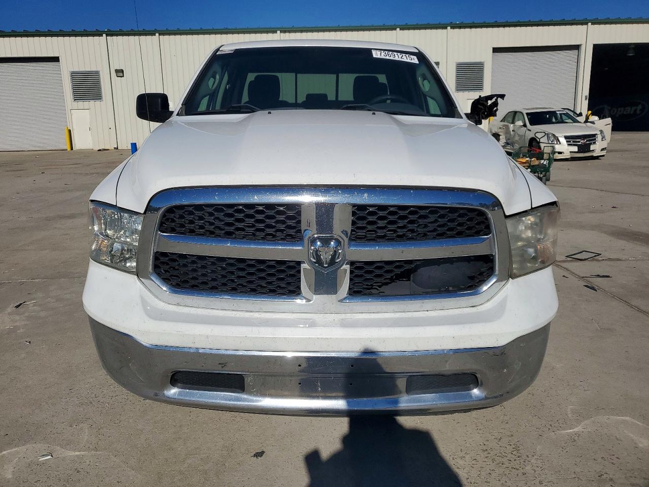 2016 RAM 1500 photo 9