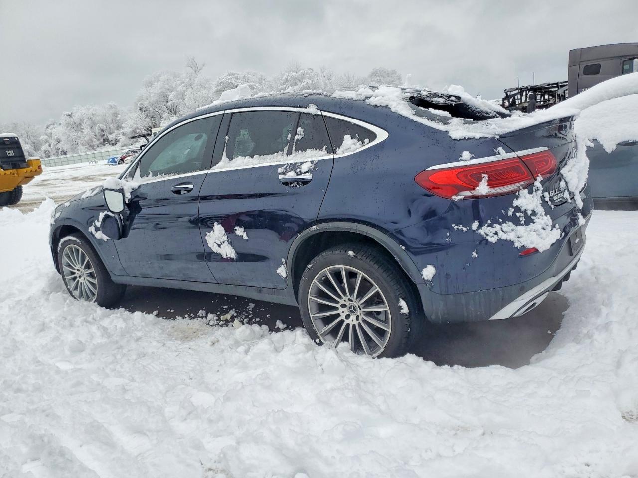 2021 MERCEDES-BENZ GLC COUPE 300 4MATIC photo 4