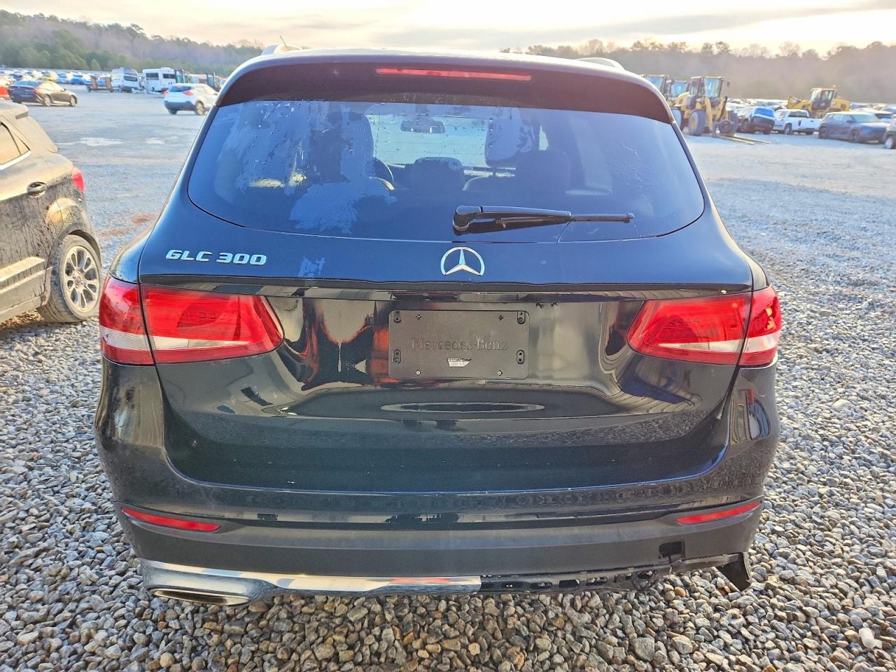 2017 MERCEDES-BENZ GLC 300 photo 11
