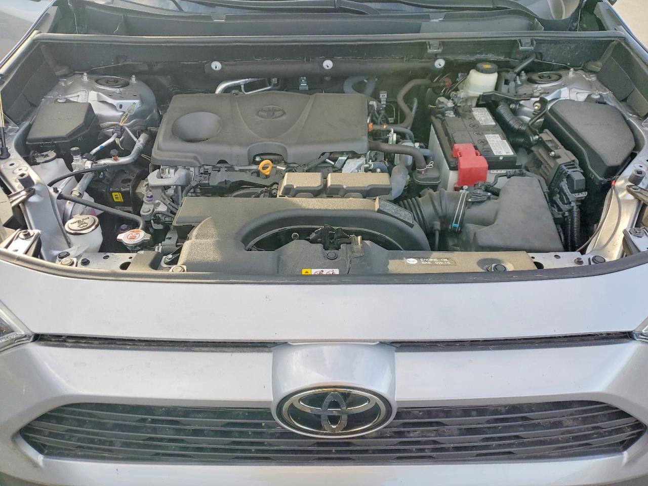 2021 TOYOTA RAV4 XLE photo 23