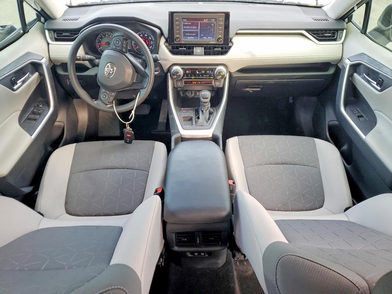 2021 TOYOTA RAV4 XLE photo 15