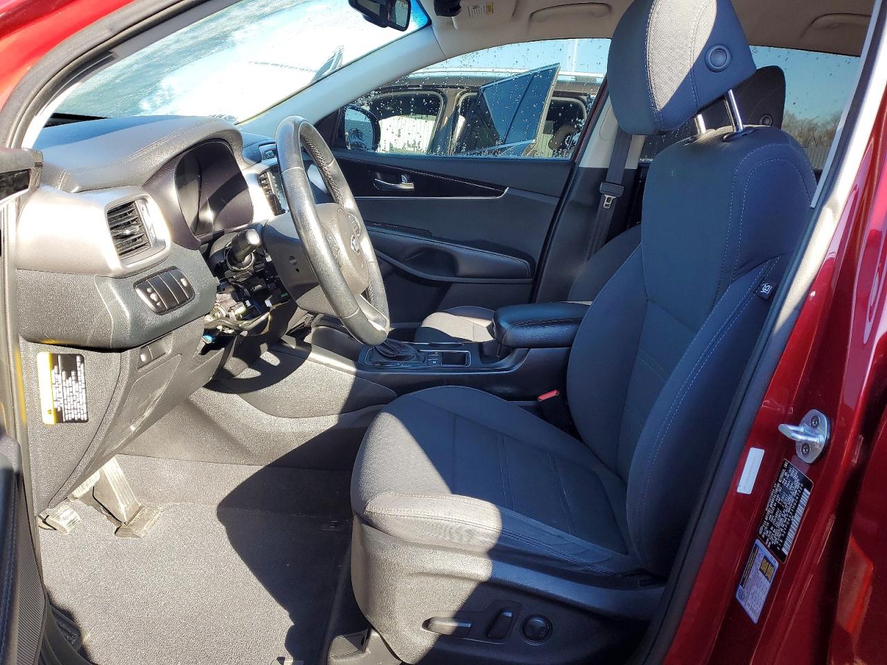 2017 KIA SORENTO LX photo 13