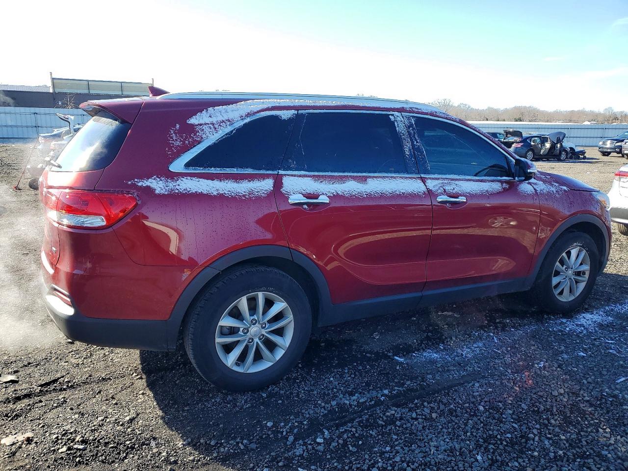 2017 KIA SORENTO LX photo 5
