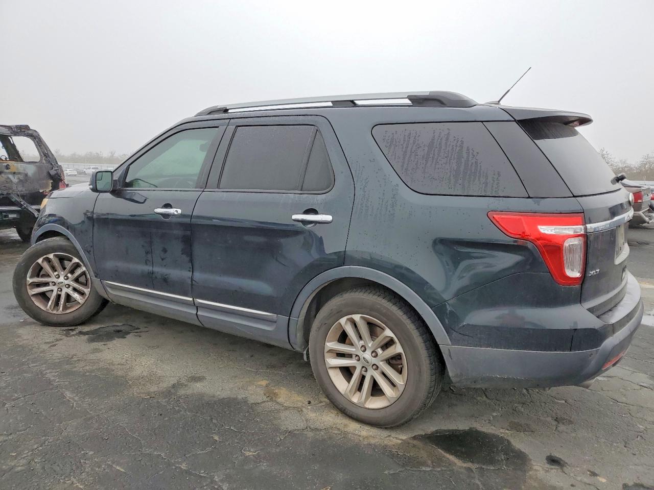 2014 FORD EXPLORER XLT photo 4