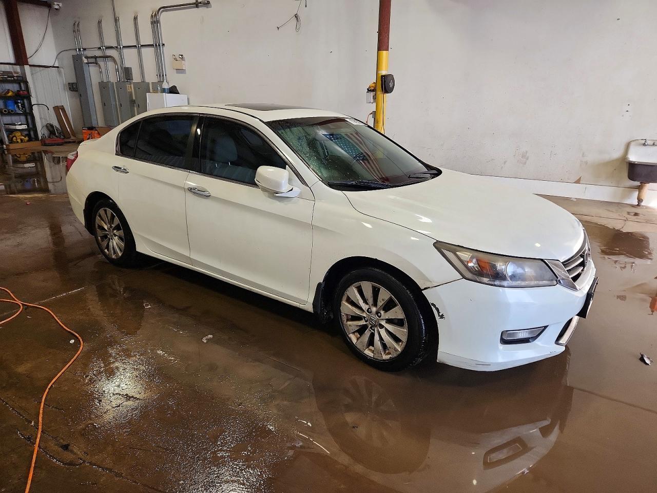 2013 HONDA ACCORD EXL photo 4