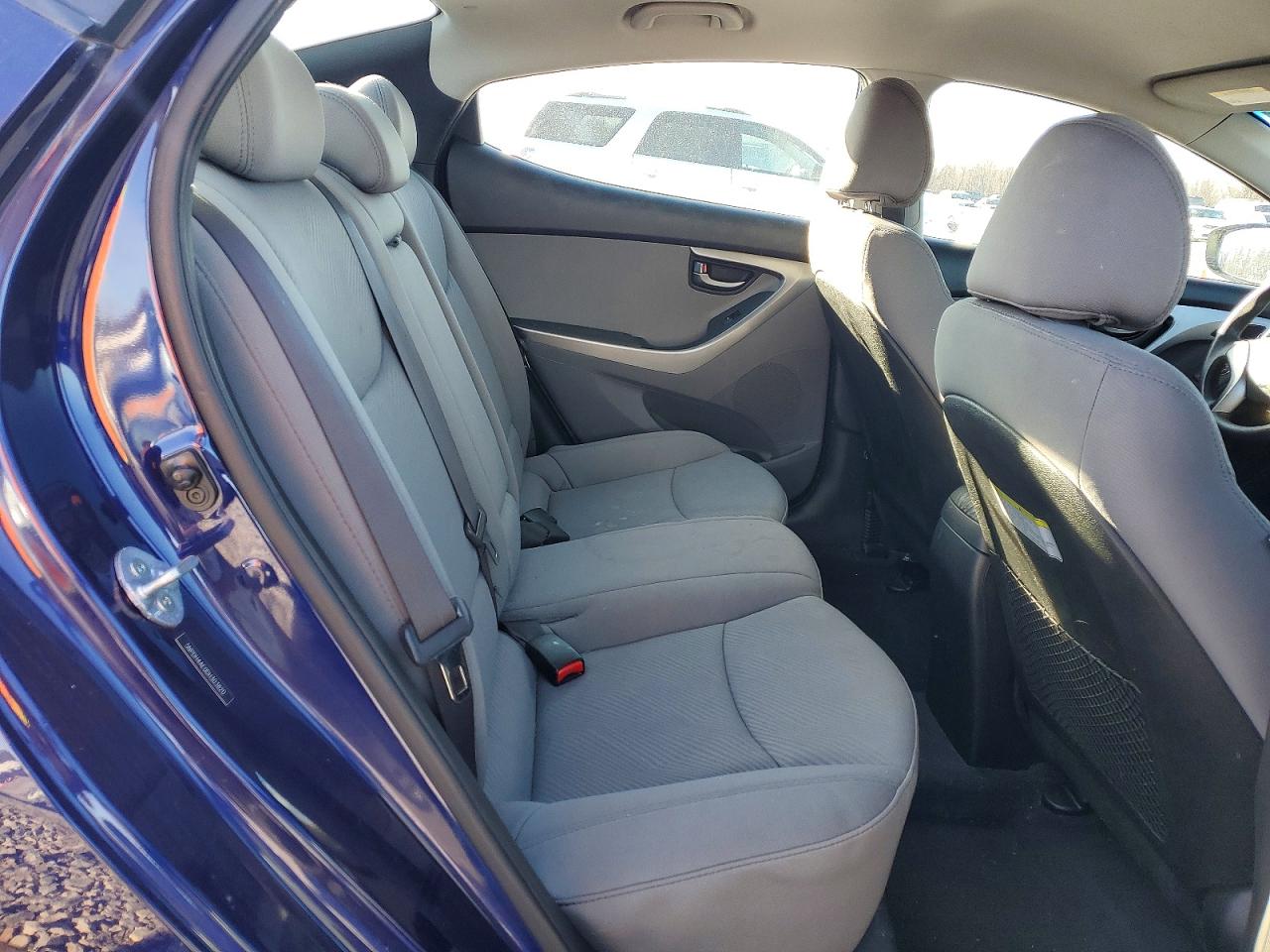 2013 HYUNDAI ELANTRA photo 10