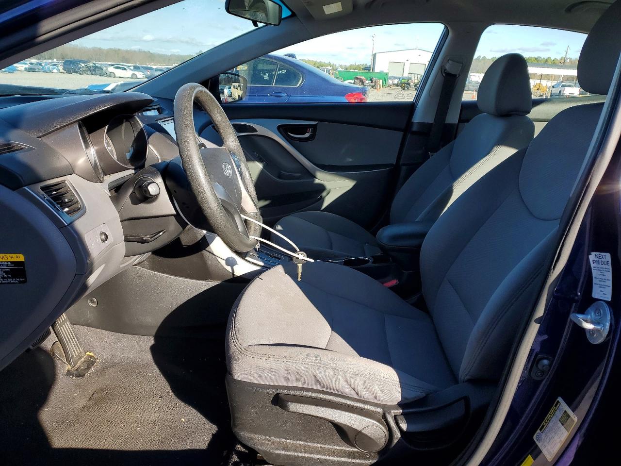 2013 HYUNDAI ELANTRA photo 7