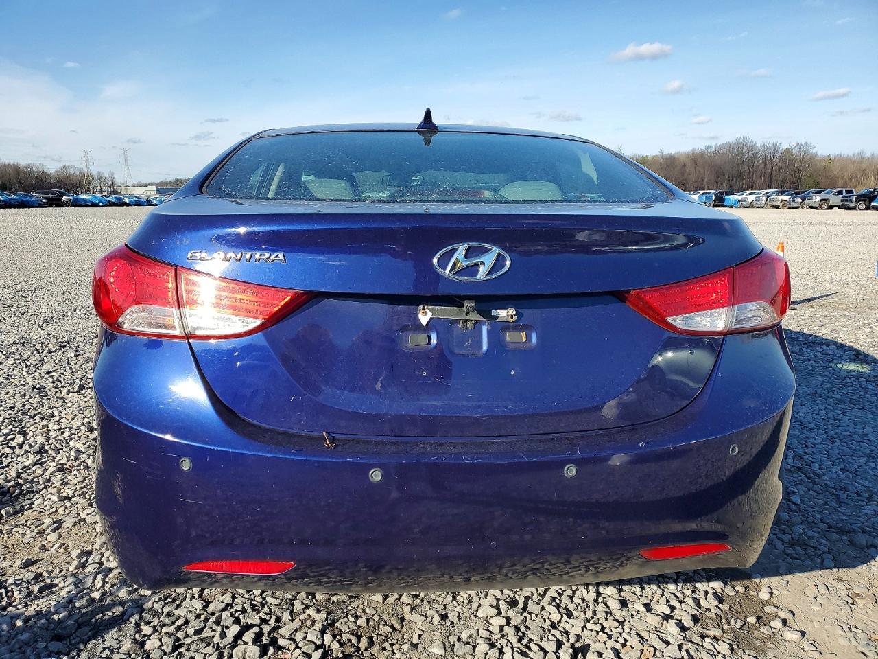2013 HYUNDAI ELANTRA photo 6