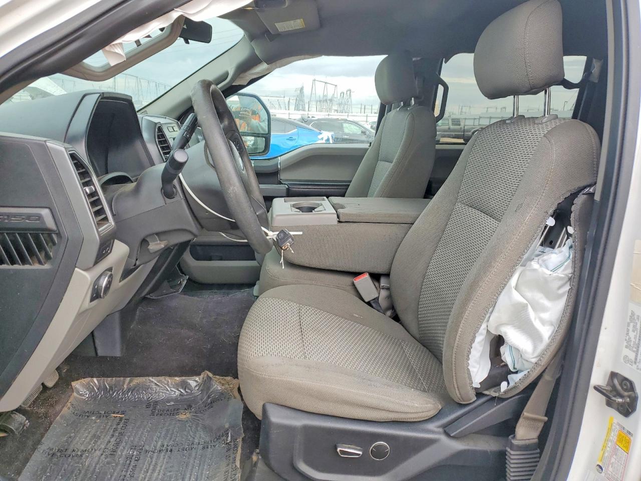 2017 FORD F150 SUPERCREW photo 13